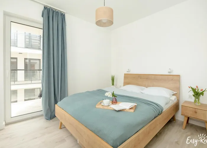 Baltic Whispers Z Basenem Easy- Rent D25