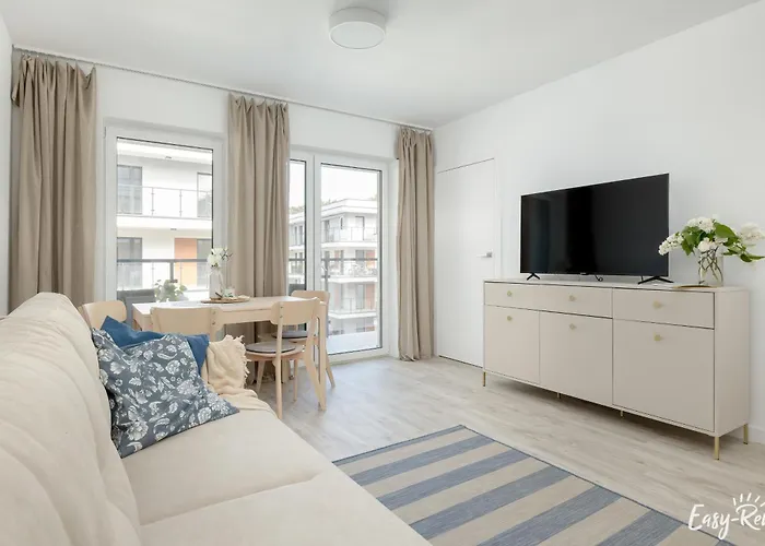 Baltic Whispers Z Basenem Easy- Rent D25