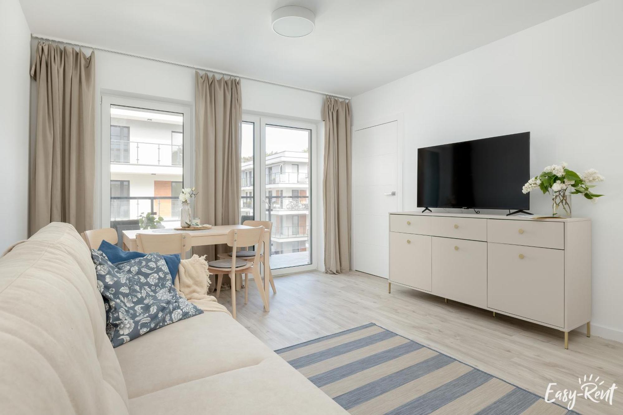 Baltic Whispers Z Basenem Easy- Rent D25 *